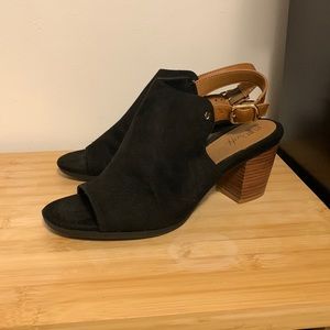 Sofft peep toe sling back heels